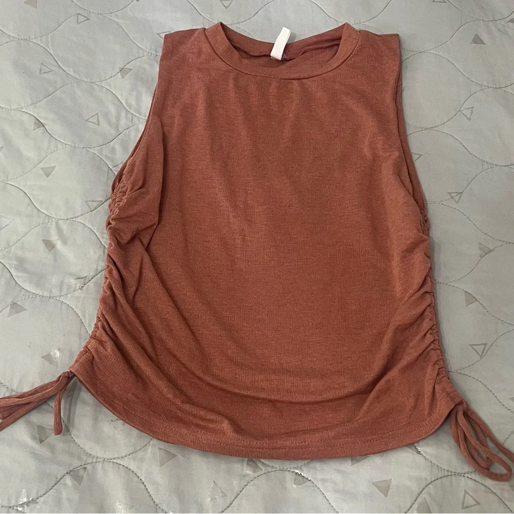 Boutique Ruched Tank!! - Picture 1 of 4